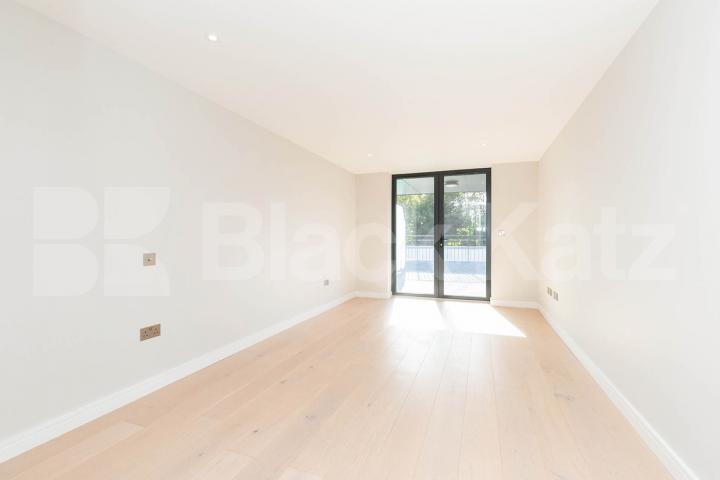 1326sqft 3 bed 3 bath apartment with a huge roof terrace  Tottenham Lane, Crouch End